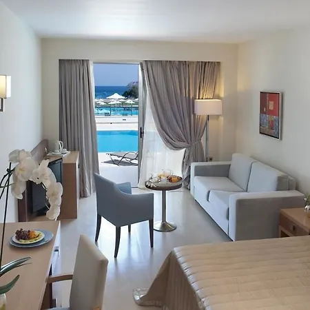فندق Apollo Blue 5*
